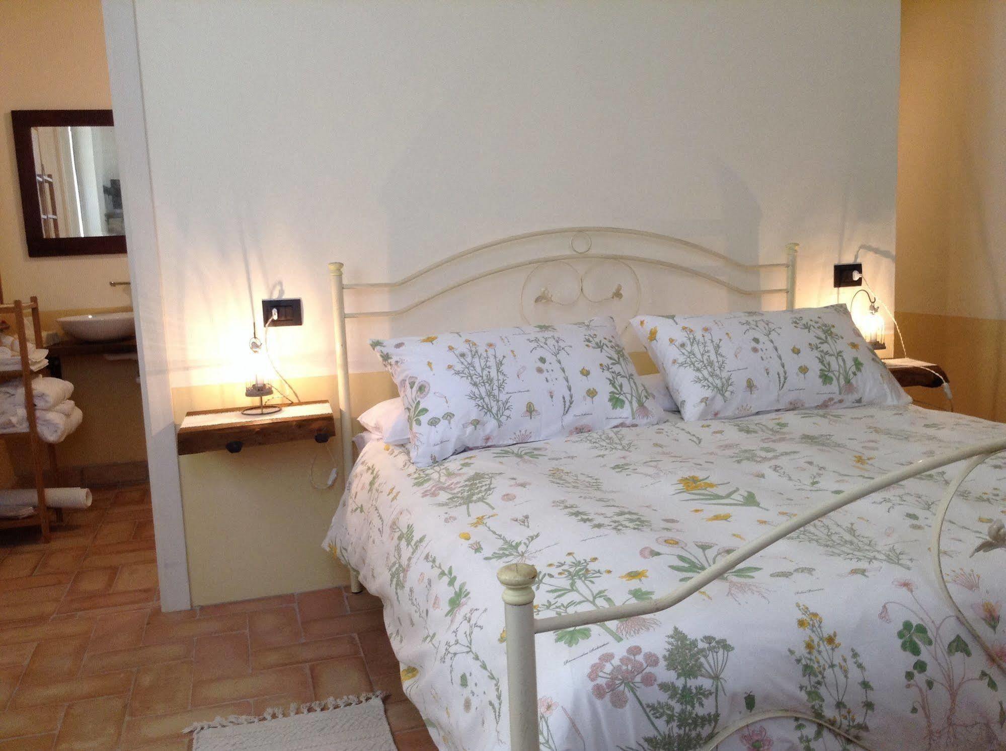 Alba Dei Due Soli B&B โนเชราอุมบรา ภายนอก รูปภาพ